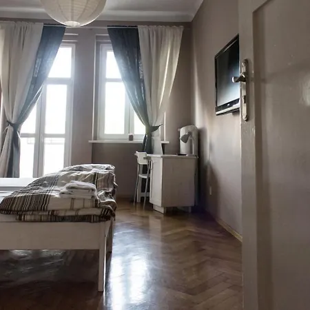Apartament Vis-a-vis Targow Poznanskich Apartament *