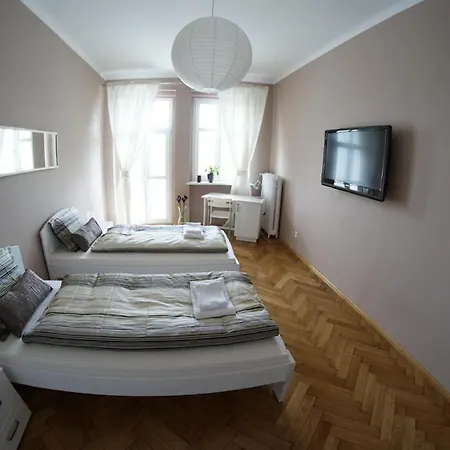 Apartament Vis-a-vis Targow Poznanskich Apartament *